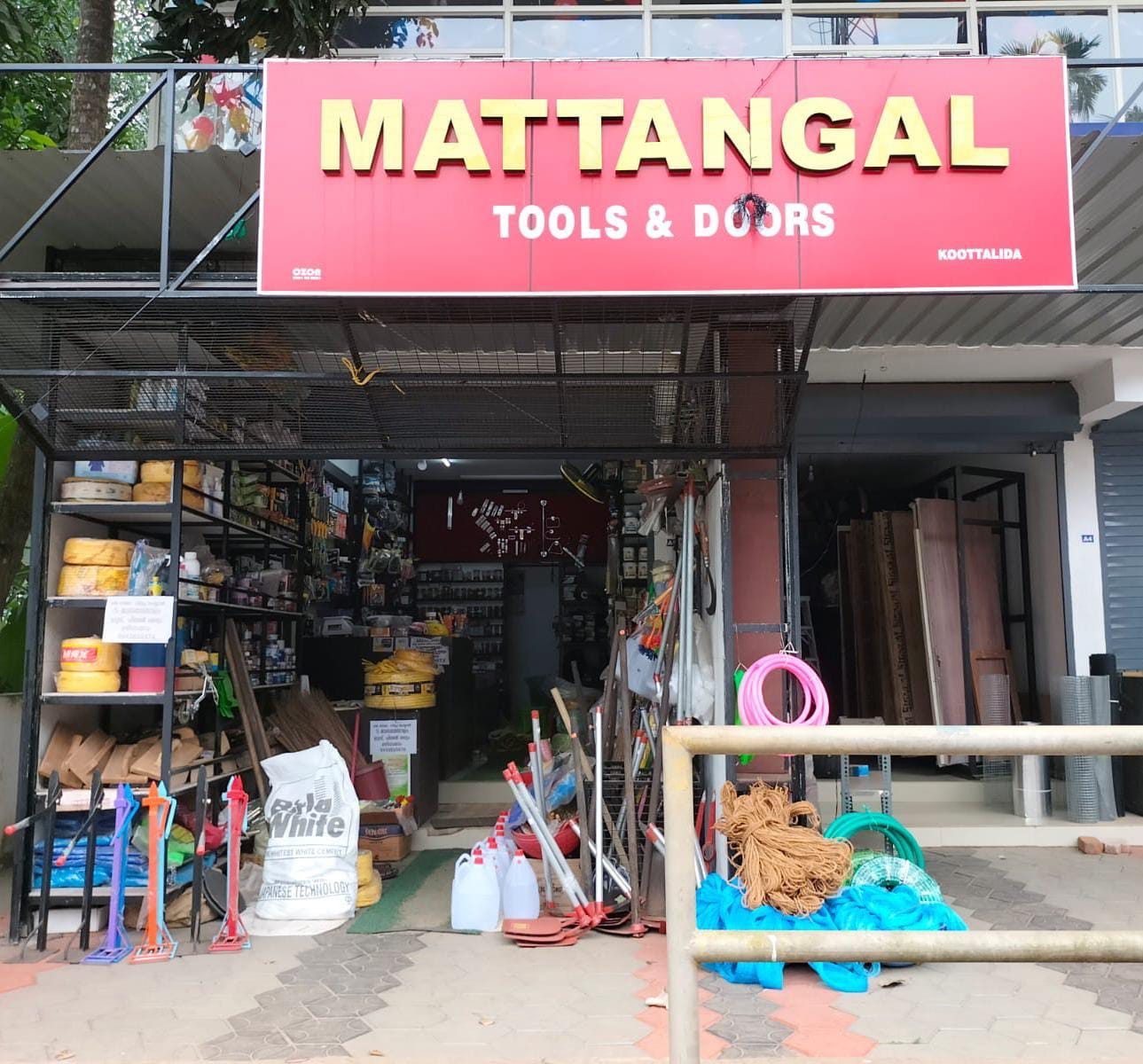 MATTANGAL Tools & Doors
