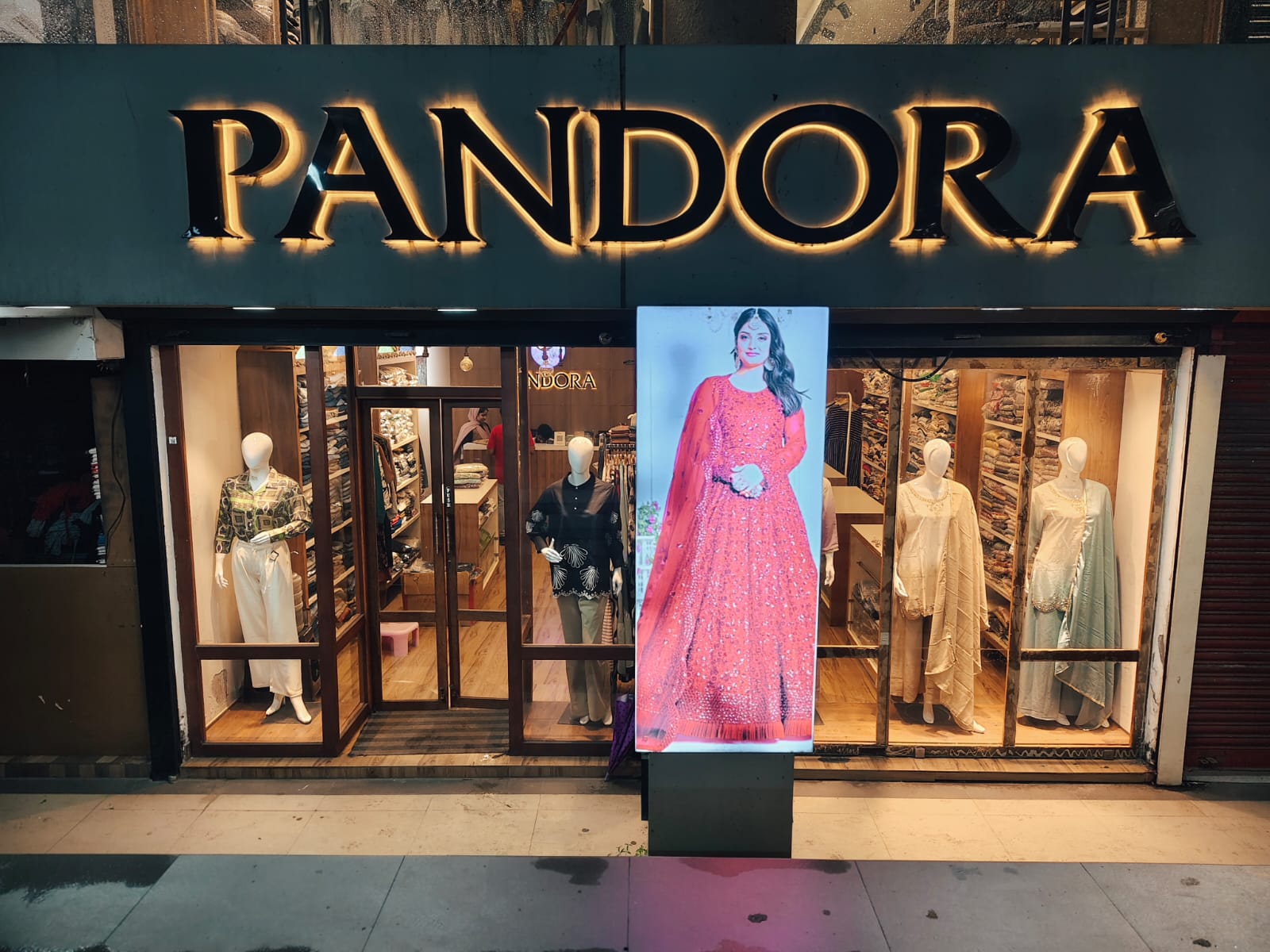 PANDORA WESTERN BOUTIQUE 