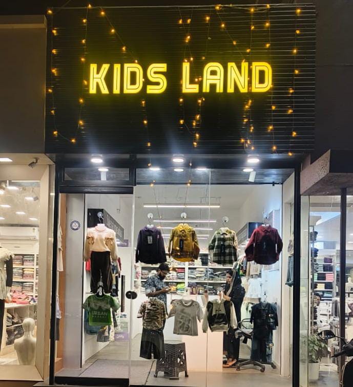 KIDS LAND