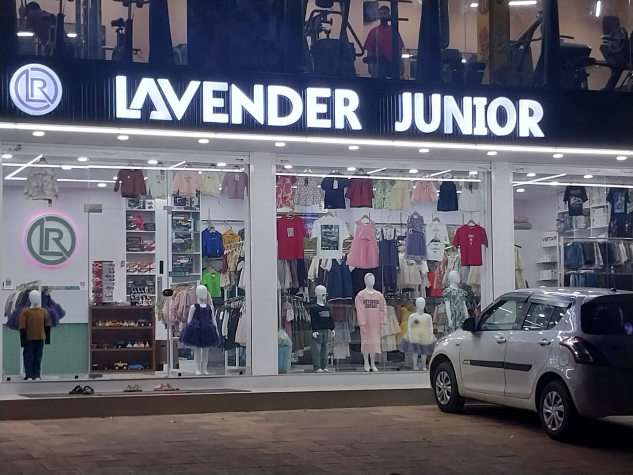 LAVANDAR JUNIOR 